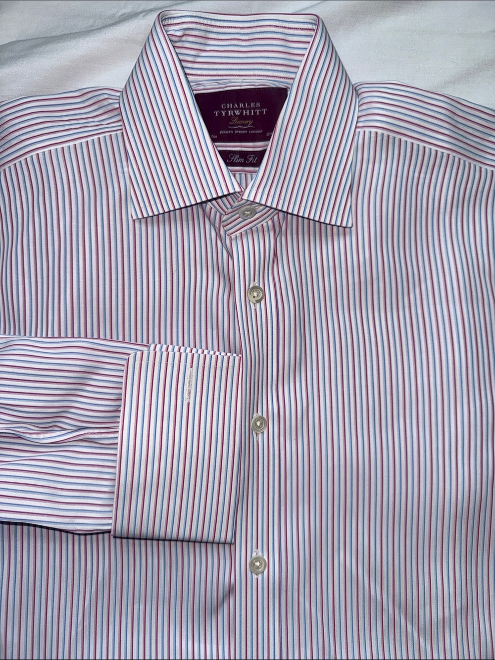 Charles Tyrwhitt Slim Fit Shirt White/Red/Blue Stripes. French cuffs. 15.5/35in